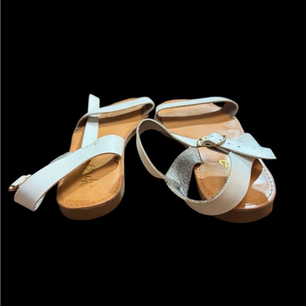 Nine West Cream and Tan Sandals - Picture 4 of 7